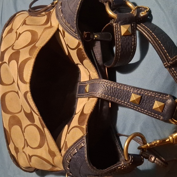 Vintage Coach denim blue bag, like new. - Picture 7 of 8